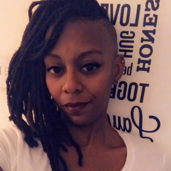 Meet your Posher, J - Picture 2 of 3